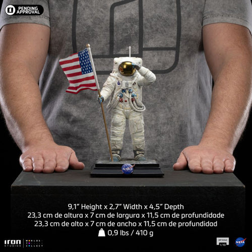 Apollo 11 Astronaut 1:10 Scale Statue