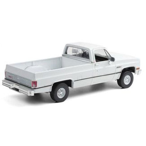 1982 GMC K2500 Sierra Grande 1:18 Model Truck (White)